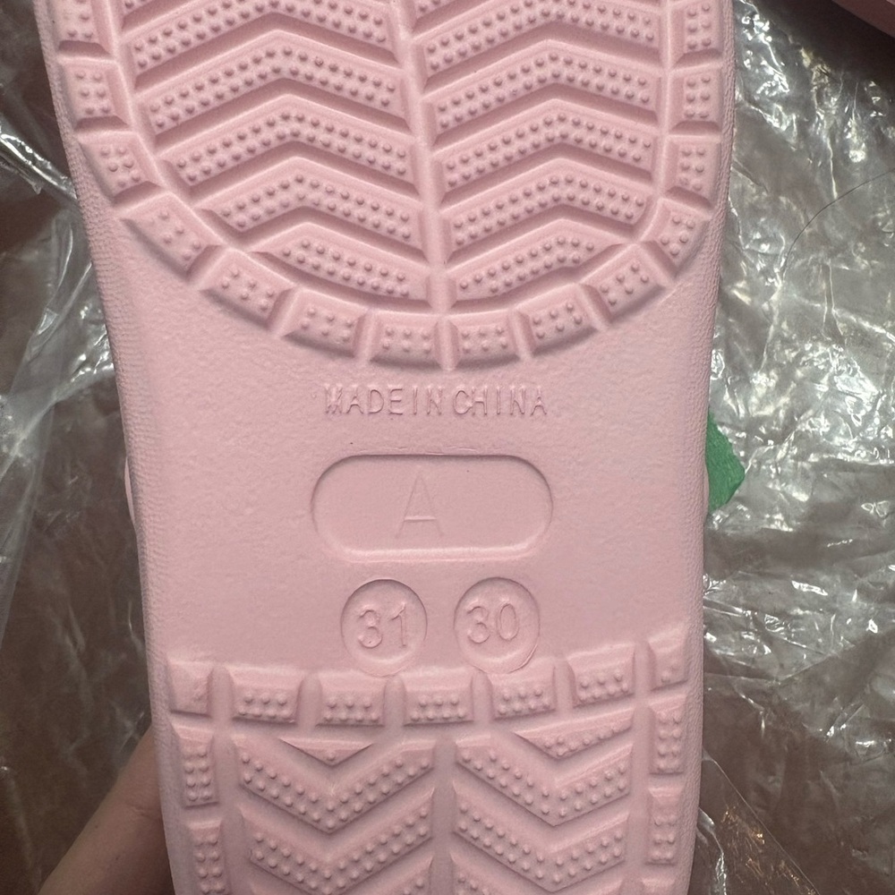 Pink Kids Clogs - Picture 3 of 3